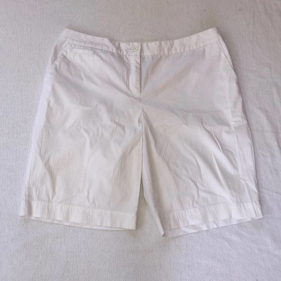 White Izod Ladies Dress Shorts 